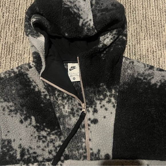 Nike Black and Gray Zip Up Sweater - Picture 2 of 3